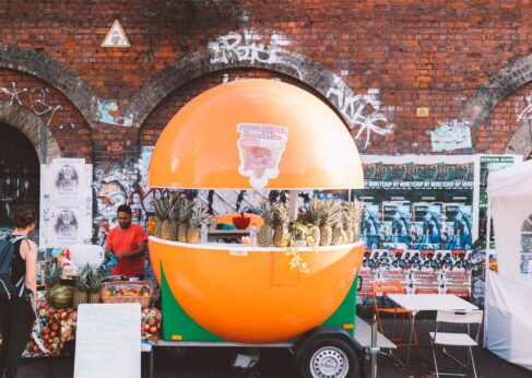 A London Street market stall where there is Passpoint Wi-Fi roaming by GlobalReach Technology.